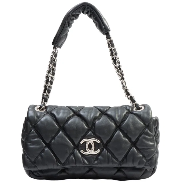 Chanel 2009年頃製 マトラッセステッチCCマークプレートチェーンショルダーバッグ ブラック from VINTAGE QOO TOKYO