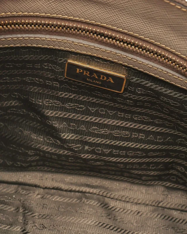 Prada Small Saffiano Lux Double-Zip Galleria Tote Bag in Saffiano leather from A Retro Tale, photo 9 of 11