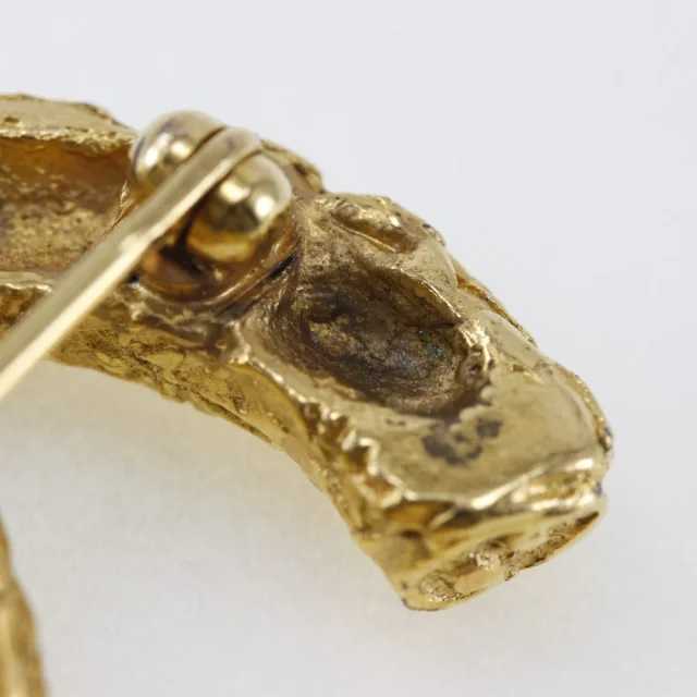 Chanel Coco Mark Brooch Gold Plated 93A in Gold Gold-plated metal from LuxUness, photo 4 of 5