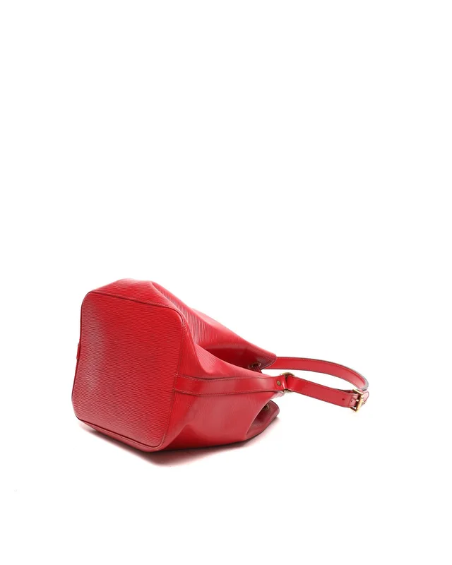 Louis Vuitton Epi Petit Noé Bag in Leather from A Retro Tale, photo 5 of 13