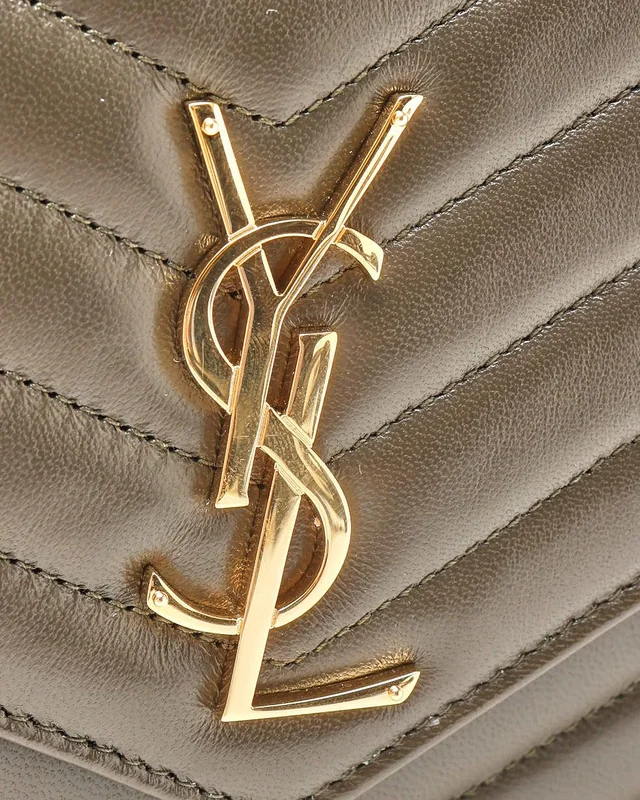 Cassandre YSL Clutch Bag in Leather from A Retro Tale, photo 6 of 8