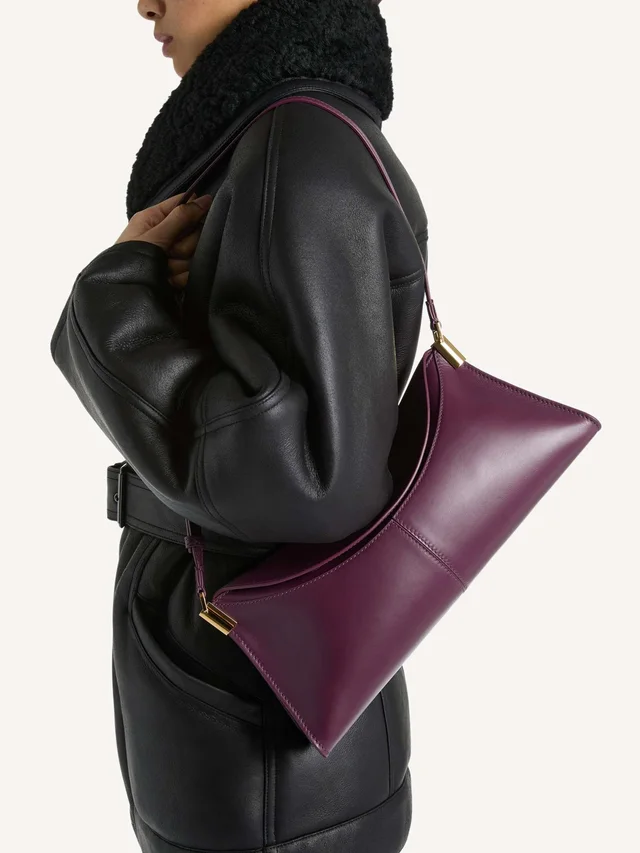 Balmain 64-83 medium bag in smooth leather, photo 4 of 9 from SENSER