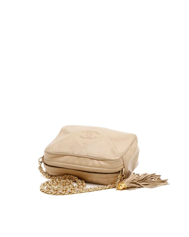 Chanel CC Tassel Camera Bag in Leather from A Retro Tale, photo 4 of 11