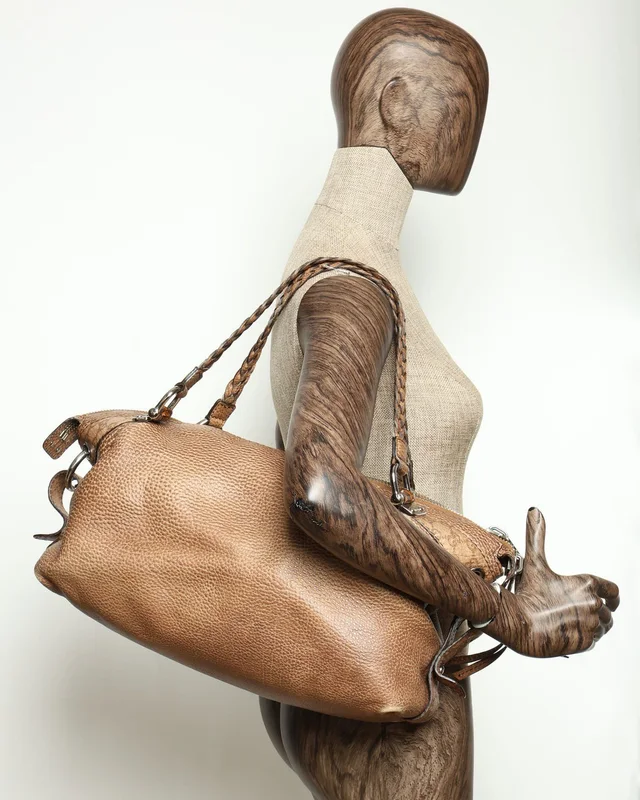 Gucci Bamboo Bar Bag in Caviar leather from A Retro Tale, photo 9 of 9