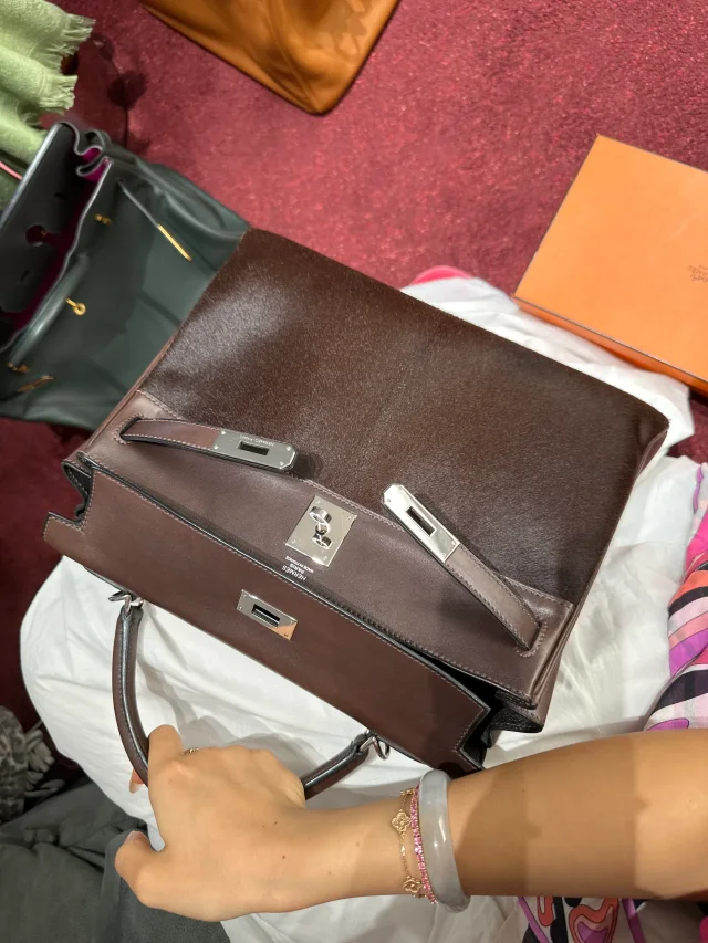 Hermès Kelly 32 Horse Hair Chocolate PHW AVCSH2036 in Brown from Luxury Promise, photo 1 of 1