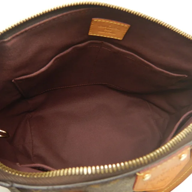 Louis Vuitton Turenne Monogram Handbag in Brown Canvas from LuxUness, photo 5 of 19
