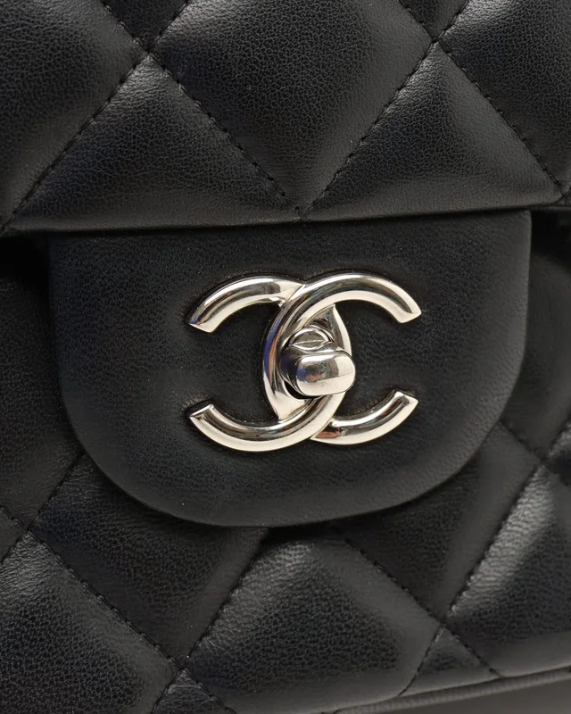 Chanel Lambskin Quilted Jumbo Double Flap Bag in Lambskin from A Retro Tale, photo 6 of 11