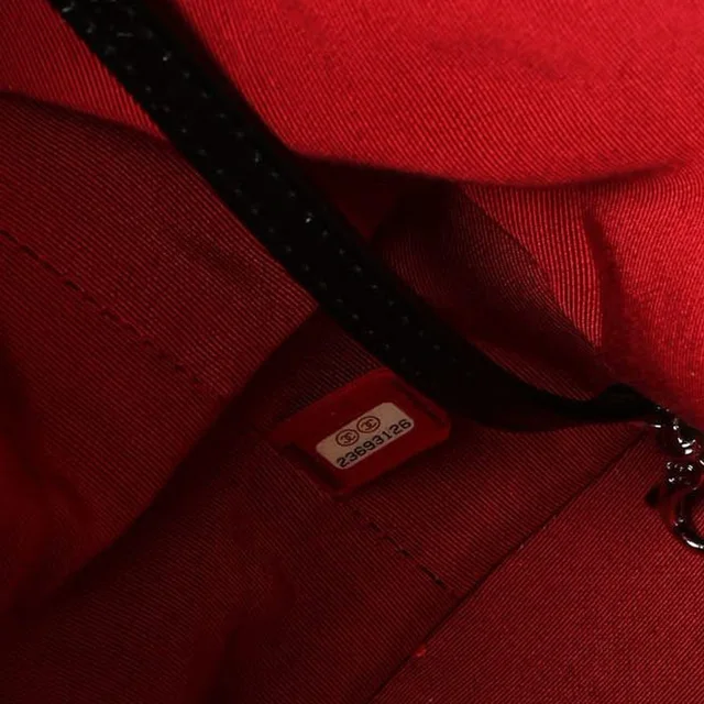 Chanel Large Gabrielle Bag in Calfskin from A Retro Tale, photo 8 of 10