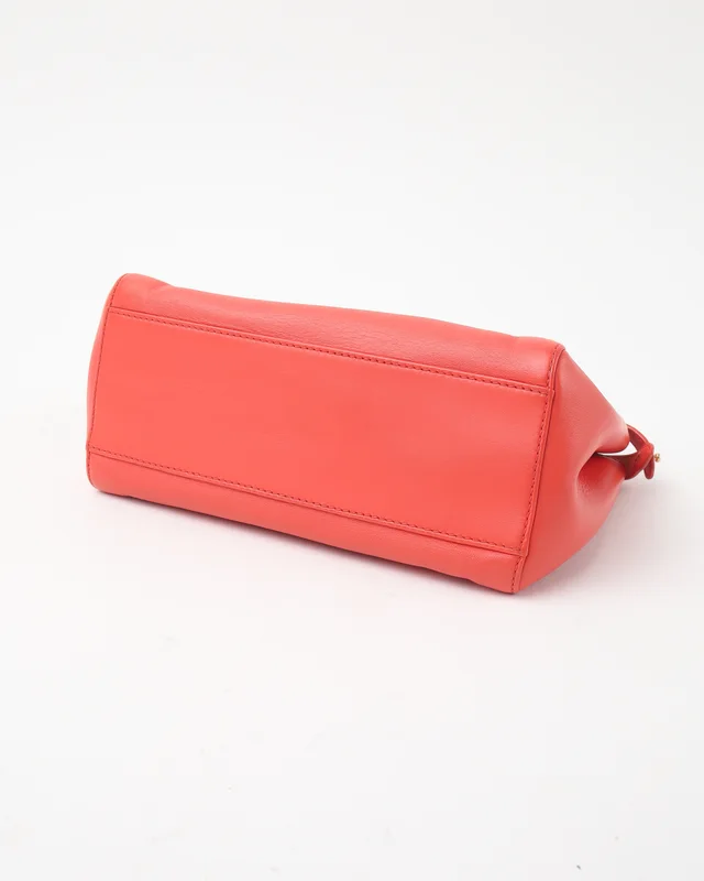 Fendi Mini Peekaboo Bag in Leather from A Retro Tale, photo 8 of 9