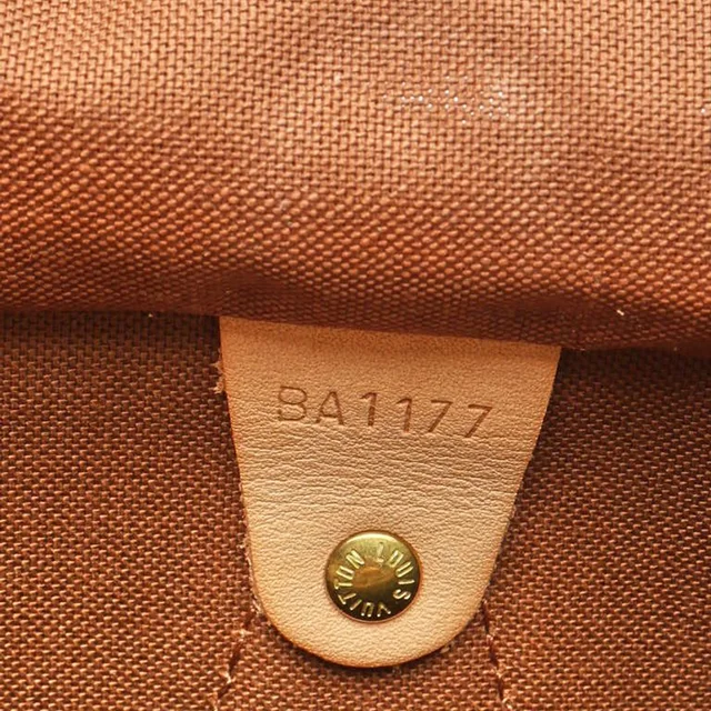Louis Vuitton Monogram Speedy Bandoulière 30 Bag in Coated canvas from A Retro Tale, photo 10 of 13