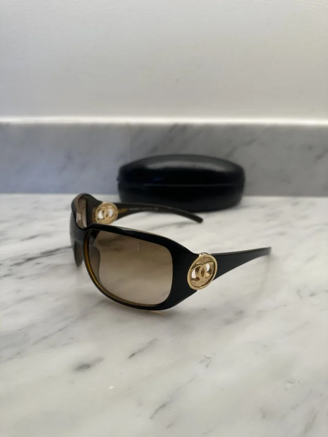 Chanel 6023 Sunglasses With Cc Logo Mask in Brown in brown|red from Grailed, photo 1 of 1
