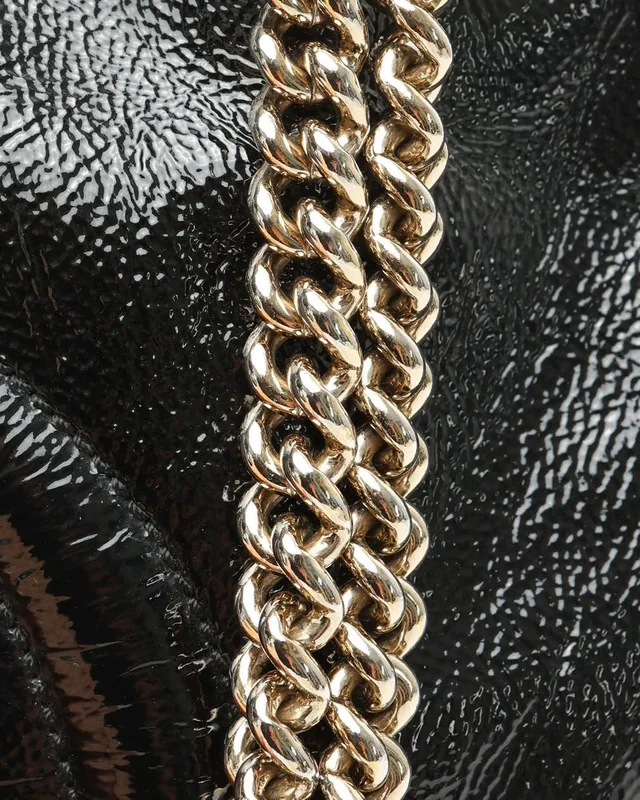 Gucci Patent Soho Chain Tote Bag in Patent leather from A Retro Tale, photo 8 of 15