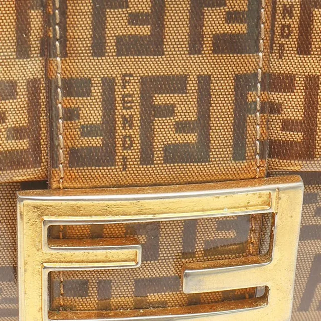 Fendi Vinyl Zucchino Mamma Forever Baguette Bag in Canvas from A Retro Tale, photo 6 of 12