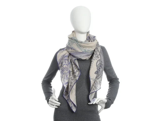 Hermès La Nouvelle Cité Cavalière Cashmere Silk Shawl 140cm in Silk from Ann's Fabulous Finds, photo 5 of 6