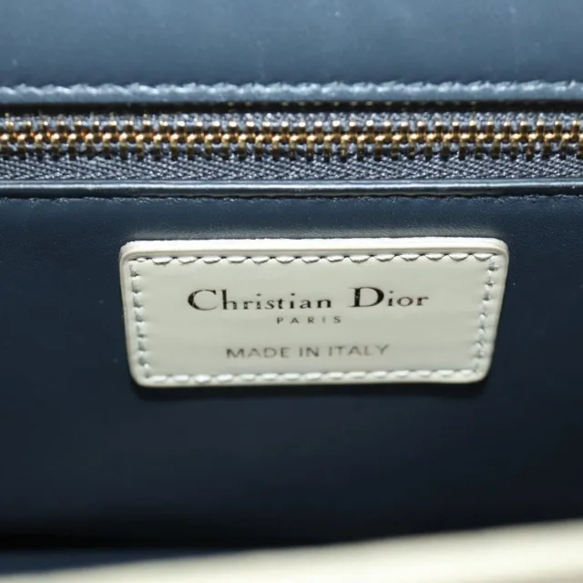 Dior 30 Montaigne Chain Flap Micro Cannage Metallic Calfskin in Calfskin from Her-Age, photo 7 of 48