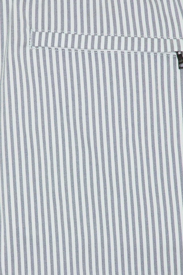 onia Charles 5" Swim Trunk in Blue Multi, photo 5 of 5 from REVOLVE (Canada)