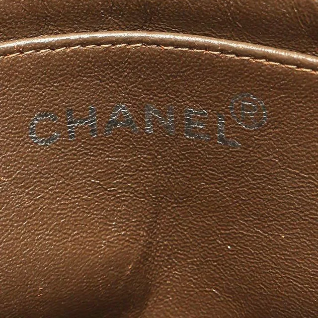 Chanel CC Suede Shoulder Bag in Suede from A Retro Tale, photo 7 of 9