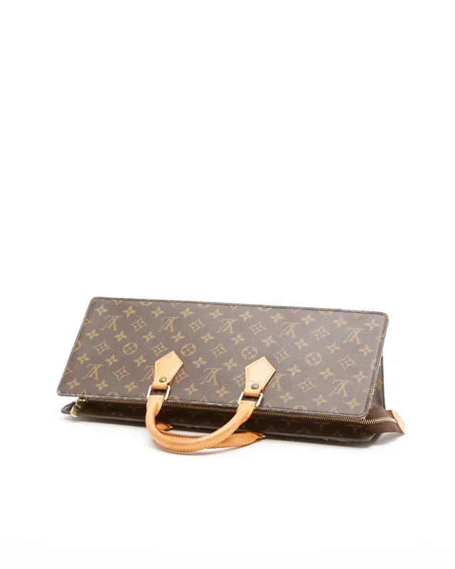 Louis Vuitton Monogram Sac Triangle Bag in Coated canvas from A Retro Tale, photo 5 of 11