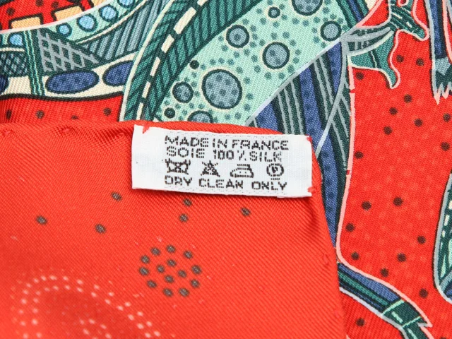 Hermès Rêve d’Australie Silk Scarf 90cm in Silk from Ann's Fabulous Finds, photo 4 of 6