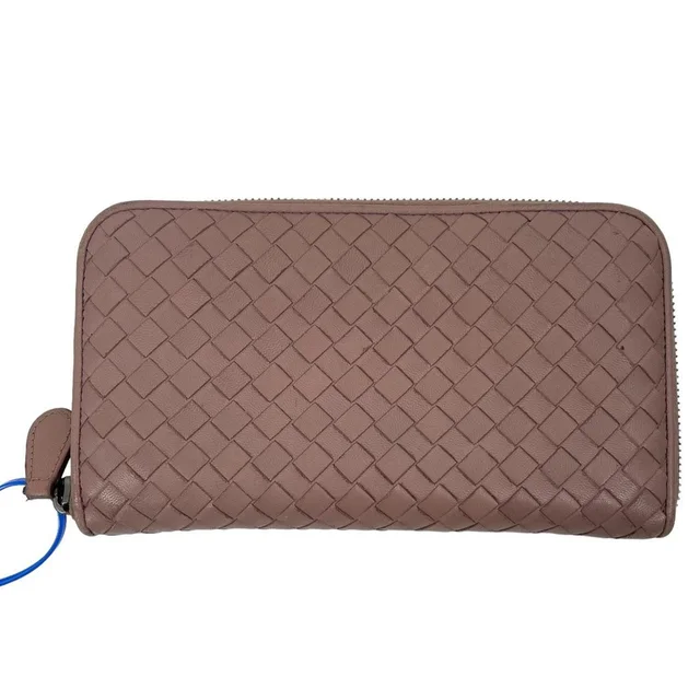 Bottega Veneta Women's Wallet - Pink in pink from Depop, photo 1 of 1