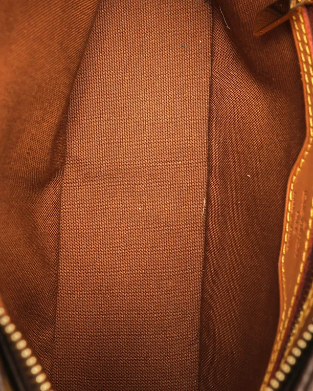 Louis Vuitton Monogram Trotteur Crossbody Bag from A Retro Tale, photo 7 of 9