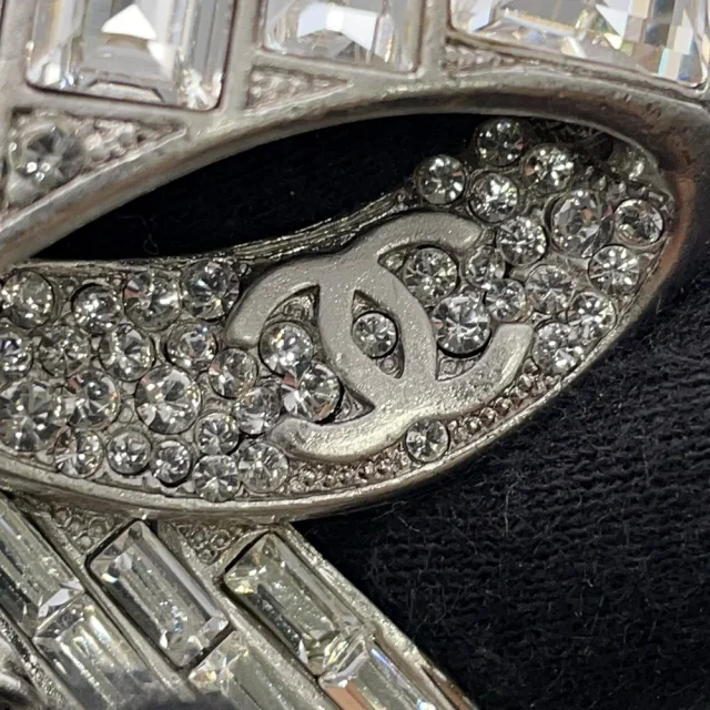 Chanel CC Logo Ribbon Motif Necklace Metal Rhinestone Faux Pearl from GALLERY RARE, photo 13 of 17