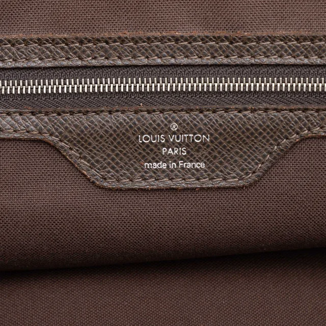 Brown Louis Vuitton Taiga Igor Briefcase Business Bag in Brown Leather from Designer Revival, photo 2 of 2