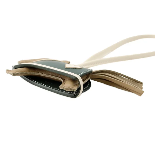 Hermès Rodeo Loveo Cool Beige Marfa/Craie/Vert Mangrove Lambskin Swift Leather Size PM in White Swift leather from GALLERY RARE, photo 3 of 9