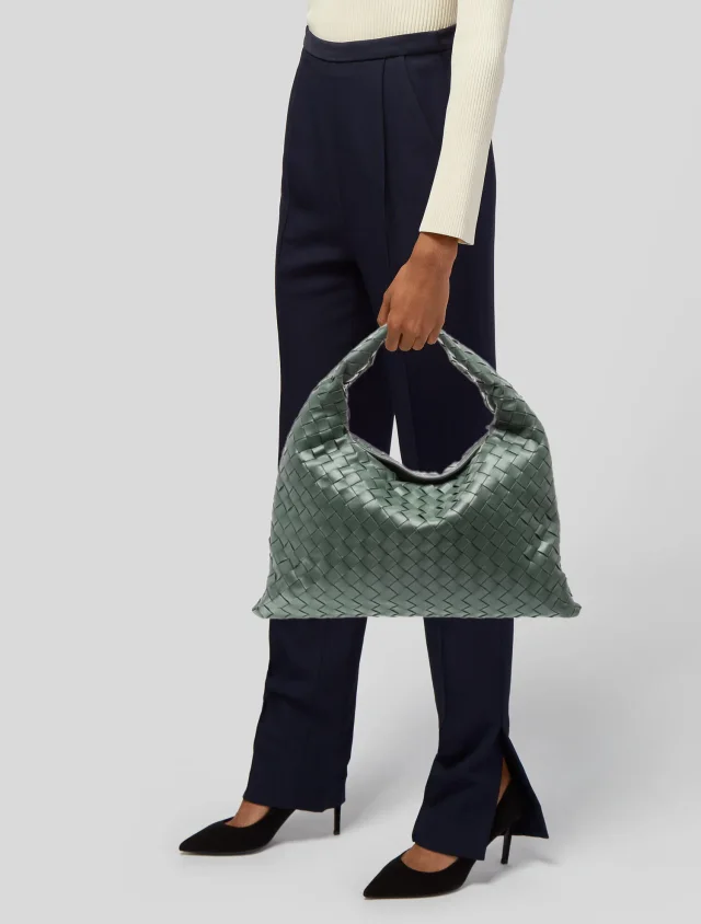 Bottega Veneta Top Handle handbags in green Woven leather from The RealReal, photo 2 of 6