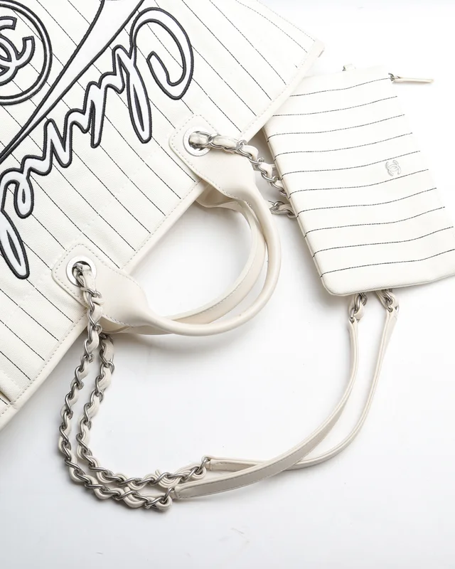Chanel Striped Deauville MM Tote Bag in Canvas from A Retro Tale, photo 6 of 11