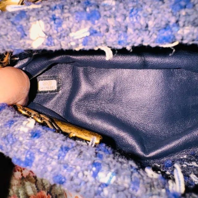 Chanel Blue Tweed Mademoiselle Shoulder Bag in Blue Tweed from HEWI, photo 5 of 6