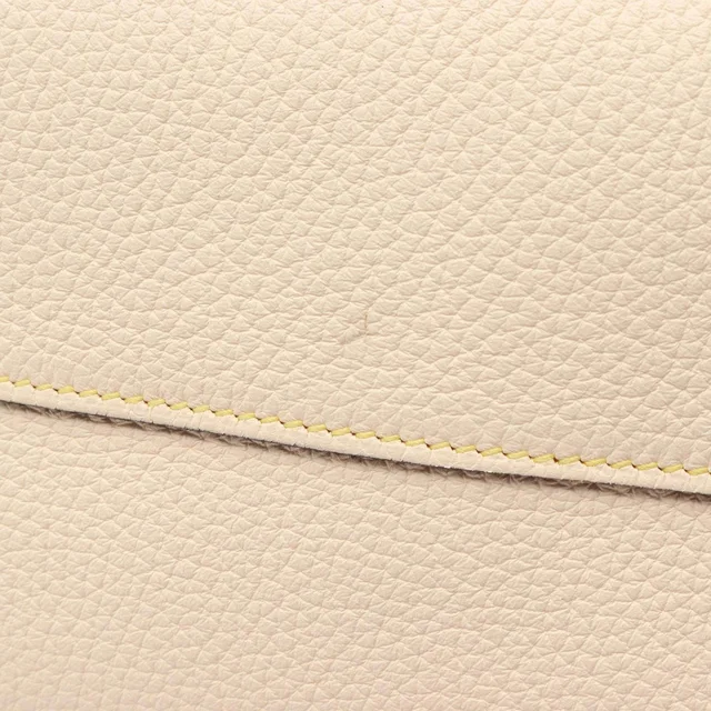 Hermès Cabas Herline46 Taurillon Clemence Tote Bag in White Calfskin from LuxUness, photo 6 of 7