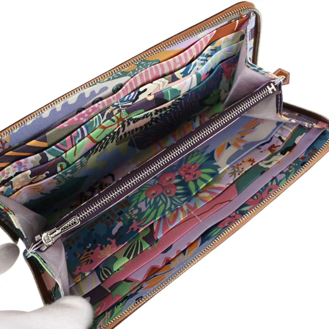Hermès Silk'In Classique Long Wallet Gold Epsom Palladium Hardware in Gold Epsom leather from Madison Avenue Couture, photo 8 of 11