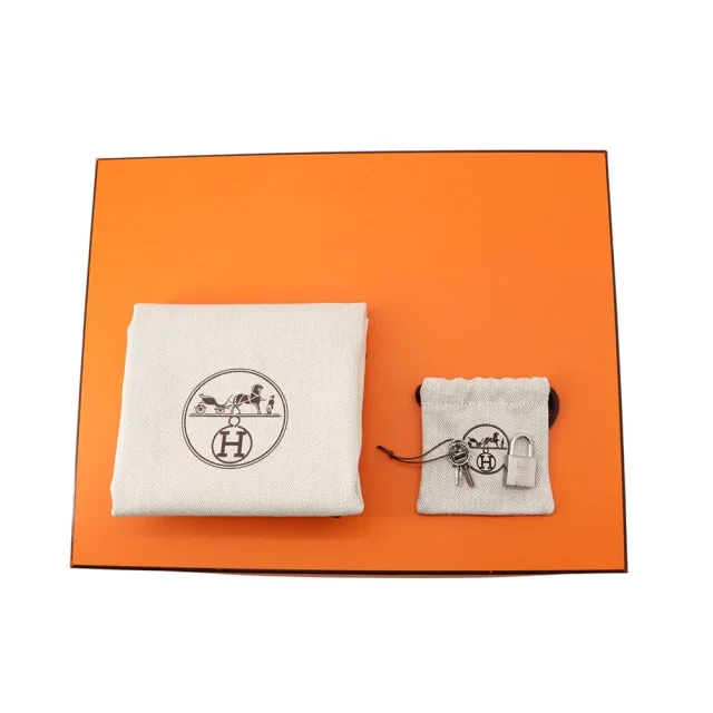 Hermès Picotin Lock Caban Taurillon Clemence Size MM in Clemence leather from GALLERY RARE, photo 8 of 8