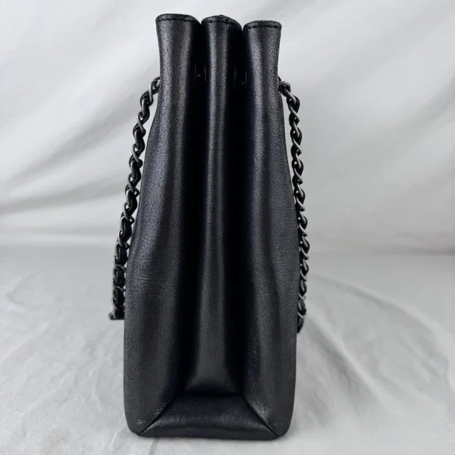 Chanel CC Timeless Iridescent Tote Bag in Metal, Nubuck Leather from Reowned, photo 3 of 13