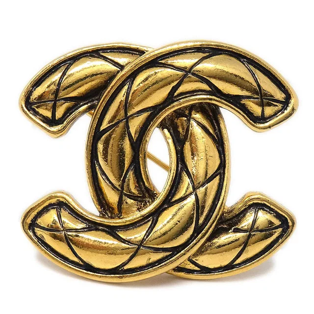Chanel Quilted CC Brooch Small 1153 from AMORE Vintage Tokyo