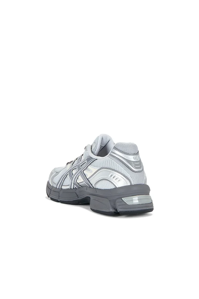 Asics Gel-Stratus Mc Sneaker in Concrete & Carbon, photo 3 of 6 from REVOLVE (Canada)