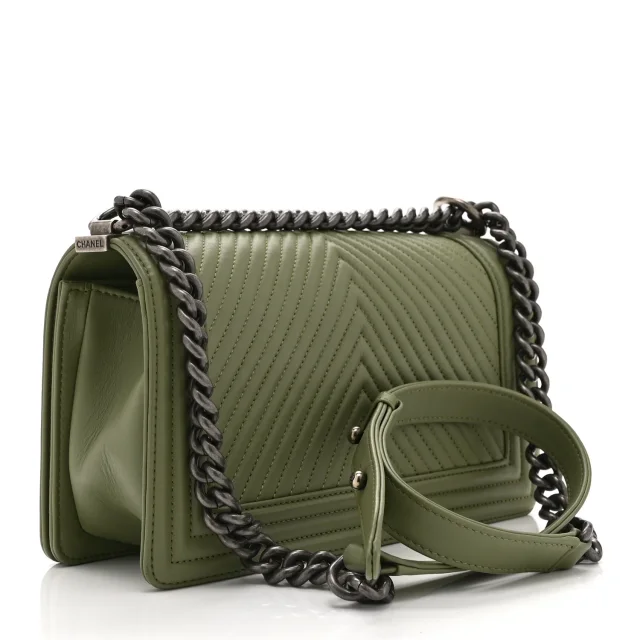 Chanel Chevron Quilted Medium Boy Flap Green in Green Calfskin from FASHIONPHILE, photo 3 of 10
