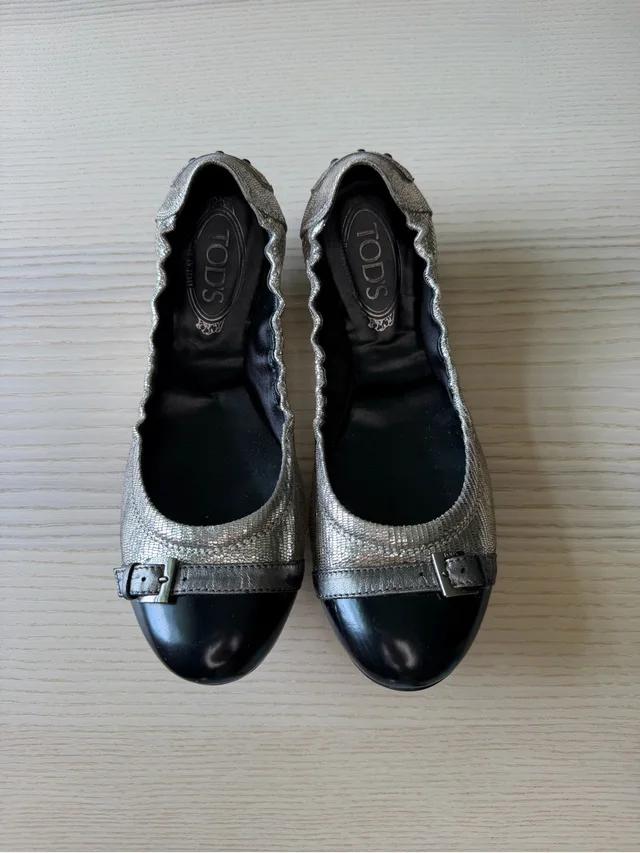 Tod's Metallic Silver & Black Cap Toe Gommino Ballet Flats Made In Italy/Size 40 in black Patent leather from Poshmark