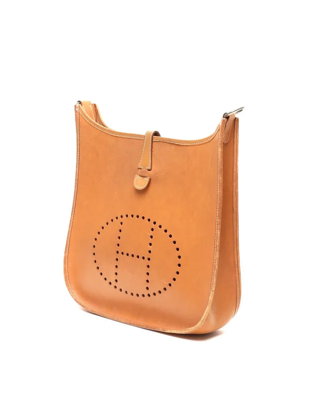 Hermès Natural Cowhide Evelyne PM Bag in Beige Leather from A Retro Tale, photo 2 of 16