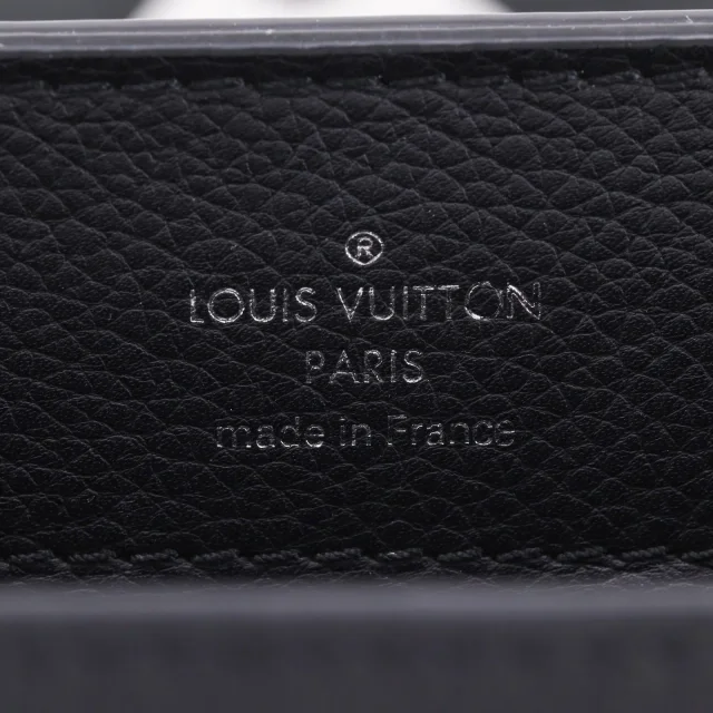 Louis Vuitton Lockme Ever Mini Calfskin 2way bag in Black Calfskin from LuxUness, photo 15 of 17