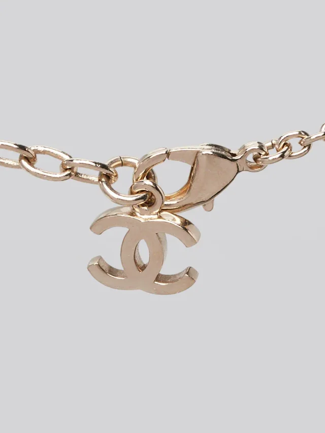 Chanel Metal and Faux Pearl Logo Necklace in Gold from Yoogis, photo 2 of 3