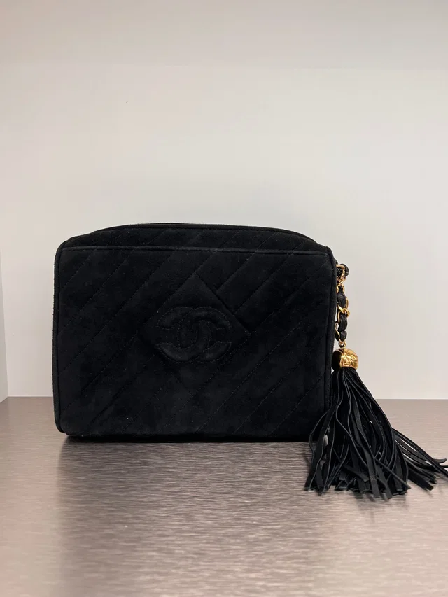 Chanel Vintage suede camera bag black GHW 3483636 in Black Suede from Luxury Promise