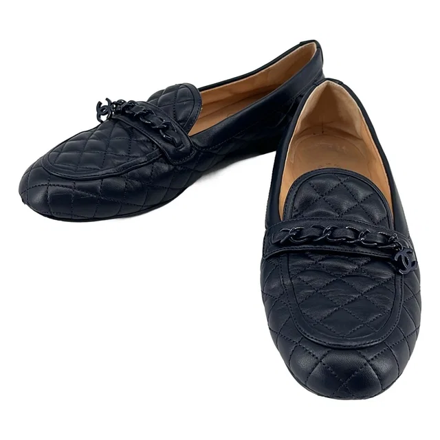 Chanel Quilted CC Logo Chain Pumps Navy Heel 37.5 in Navy from The Reluxe