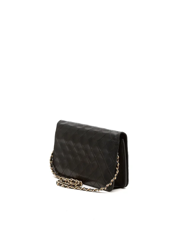 Chanel CC Full Flap Bag in Leather from A Retro Tale, photo 3 of 8