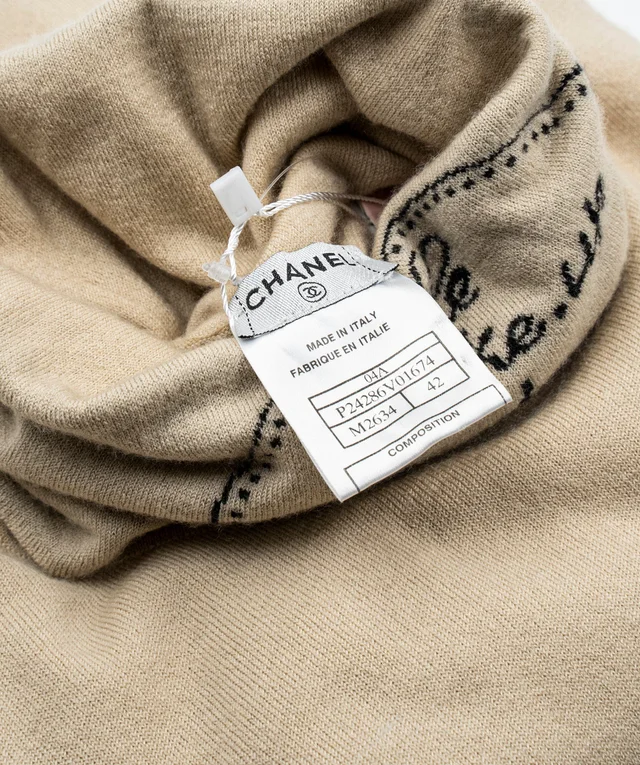 Chanel 04A Logo Turtleneck Sweater Beige Size 42 in Beige Cashmere from Luxury Promise, photo 2 of 2