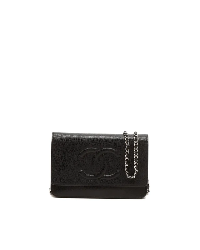 Chanel CC Chain Tote Bag in Leather from A Retro Tale, photo 3 of 15