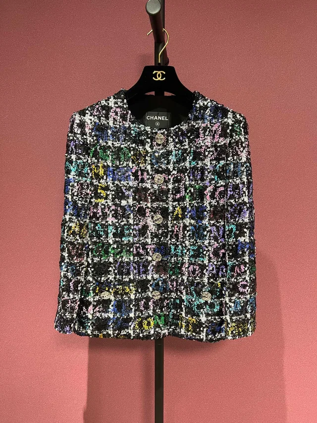 Chanel 22A Jacket 38 from Luxury Promise