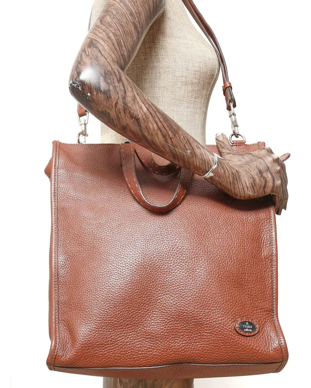 Fendi Selleria Tote Bag in Leather from A Retro Tale, photo 8 of 8