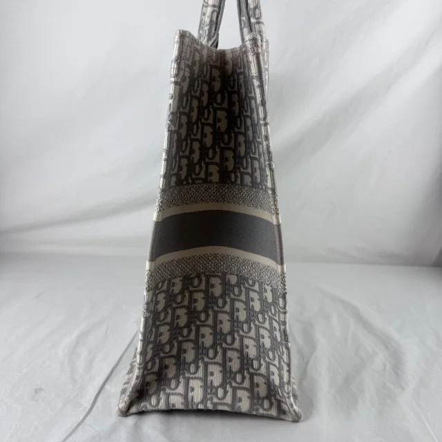 Dior Large Book Tote in embroidery canvas, oblique canvas from Reowned, photo 6 of 25